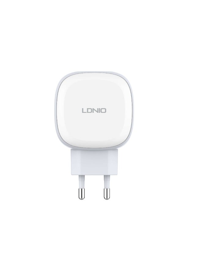 لدنيو شاحن Q3611 فائق السرعة بقوة 67 واط مزود بثلاثة منافذ (PD + QC 3.0)، يوفر طاقة عالية للهواتف الذكية والأجهزة اللوحية وأجهزة الكمبيوتر المحمولة، تصميم رأسي قابل للدوران 180 درجة، غلاف متين مقاوم للحريق، محطة طاقة صغيرة الحجم وجاهزة للسفر - Image 1